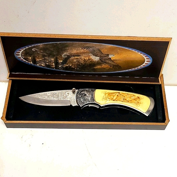 MTech USA Collectible Rare Eagle Knife with Case (